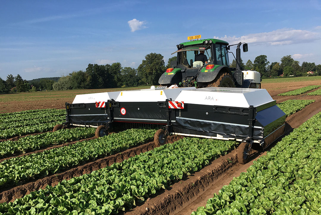 Ecorobotix Introduces Ultra-High Precision Sprayer To North American ...